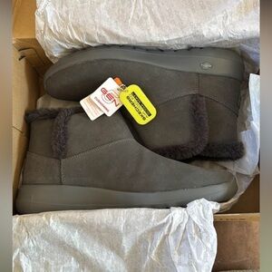 Sketchers On The Go Size 11 Boot